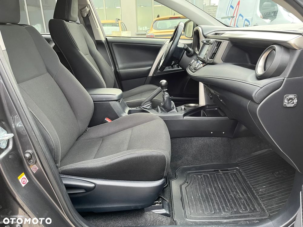 Toyota RAV4 2.0 D-4D Premium 4x2 - 12