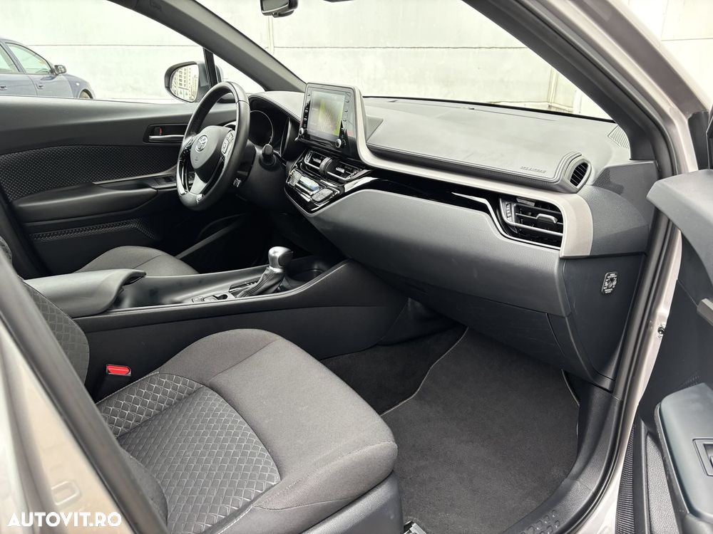 Toyota C-HR 2.0 Business-Edition - 8