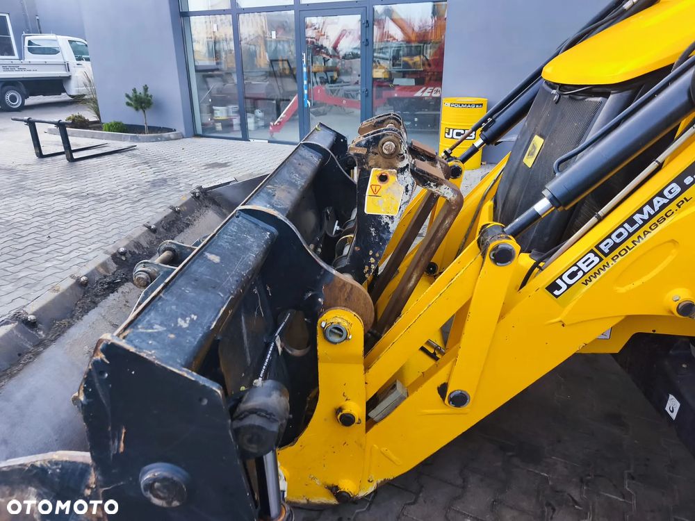 JCB 3CX ECO - 18