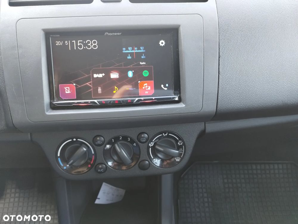 Suzuki Swift - 15