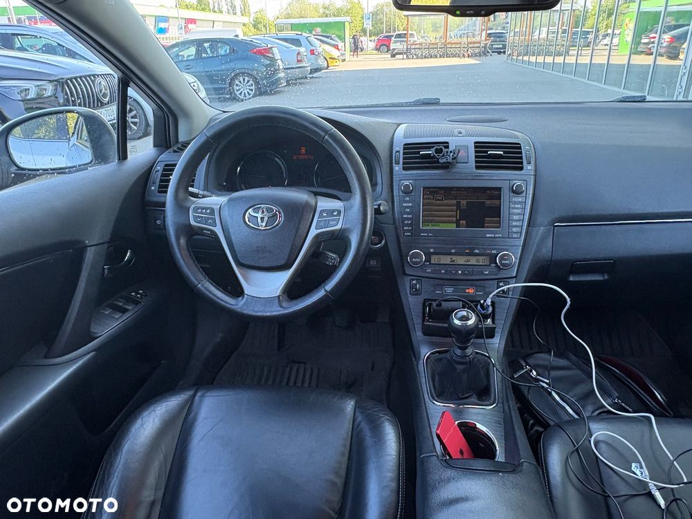 Toyota Avensis 2.2 D-CAT Premium - 16