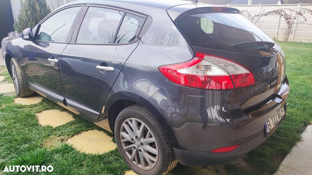 Renault Megane 1.5 dCi Dynamique - 8