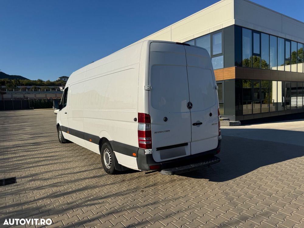 Mercedes-Benz Sprinter - 6