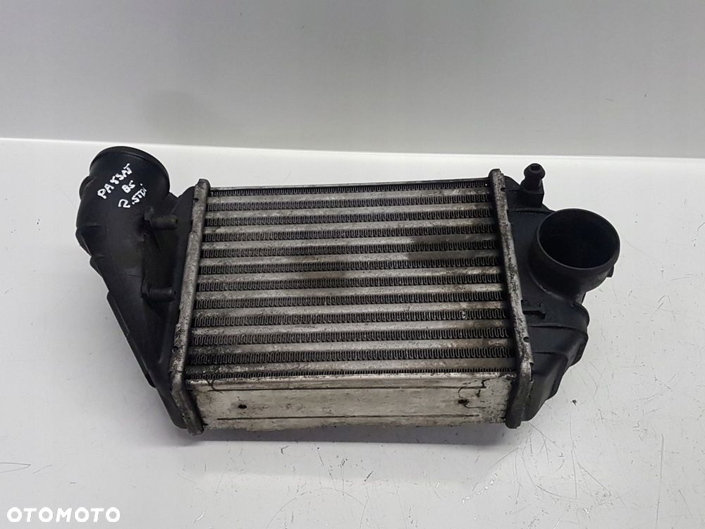 PASSAT B5 2.5TDI INTERCOOLER LEWY 059145805 CHŁODN - 1