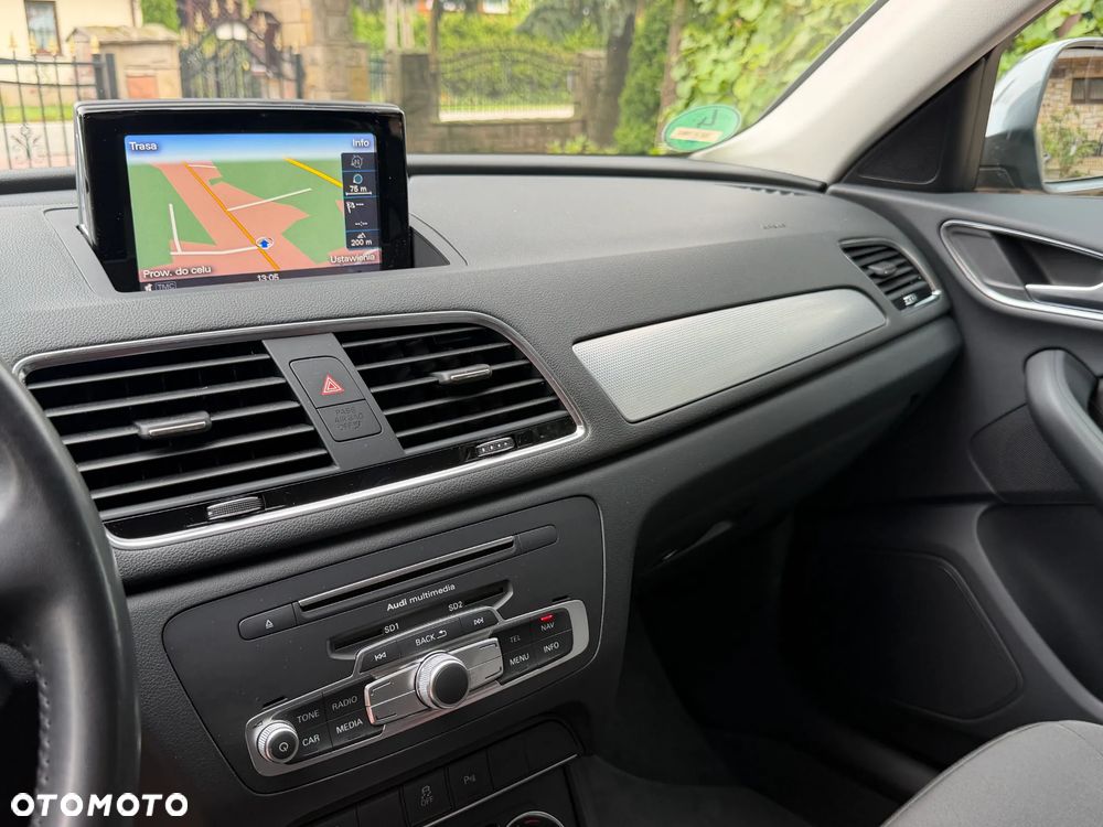 Audi Q3 2.0 TDI Design - 22