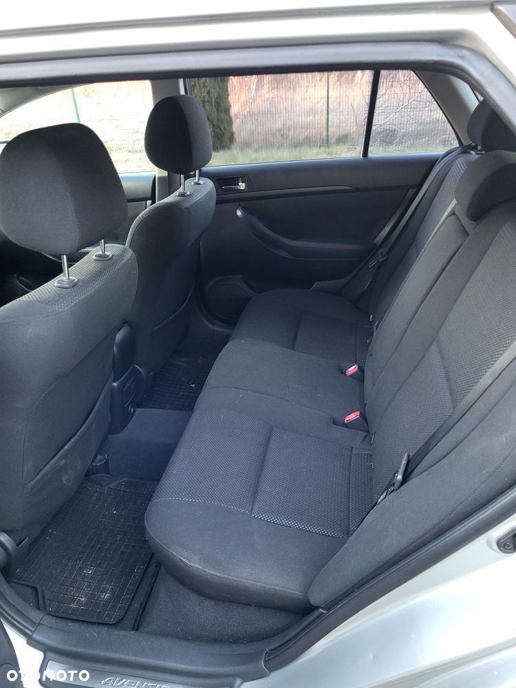 Toyota Avensis 2.2 D-4D Prestige - 6