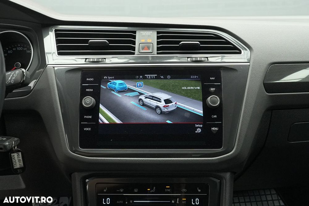 Volkswagen Tiguan 2.0 TDI 4Mot DSG Elegance - 22