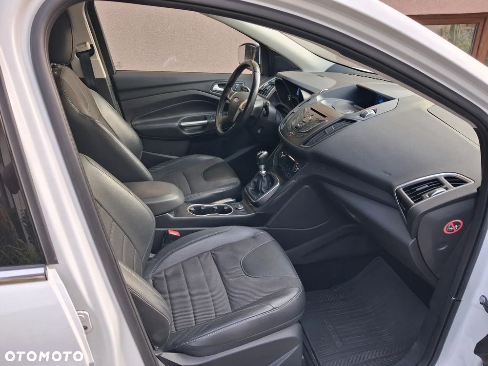 Ford Kuga - 13