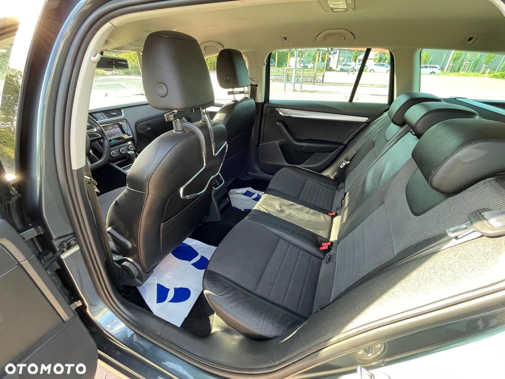 Skoda Octavia 2.0 TDI DSG Ambition - 11