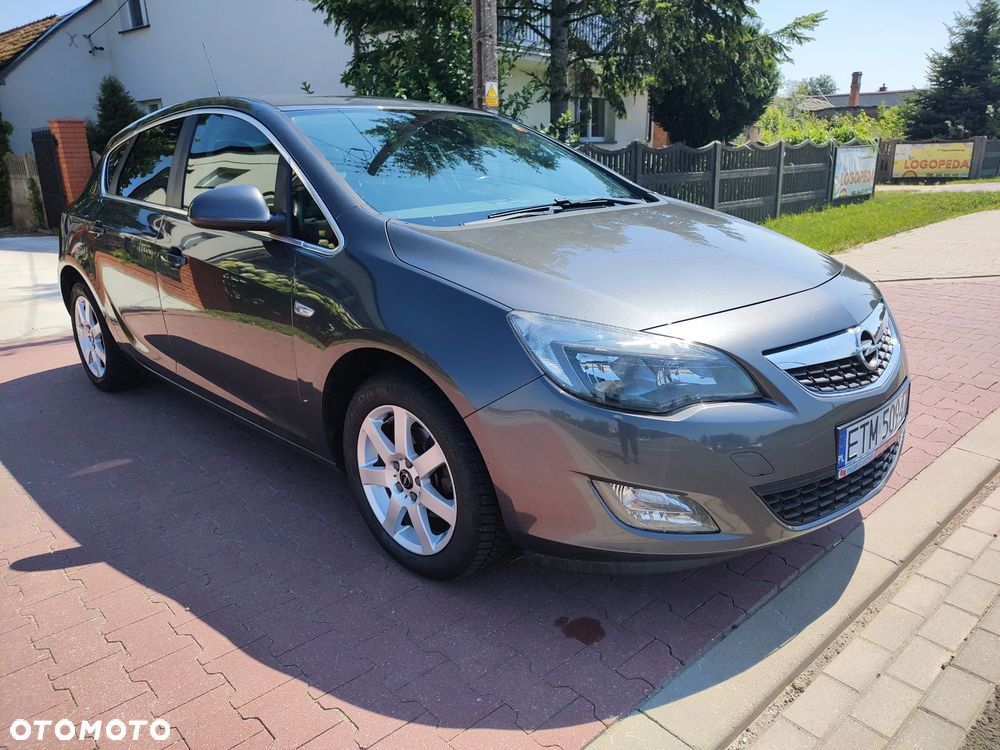 Opel Astra 1.4 Turbo Edition Sport - 2