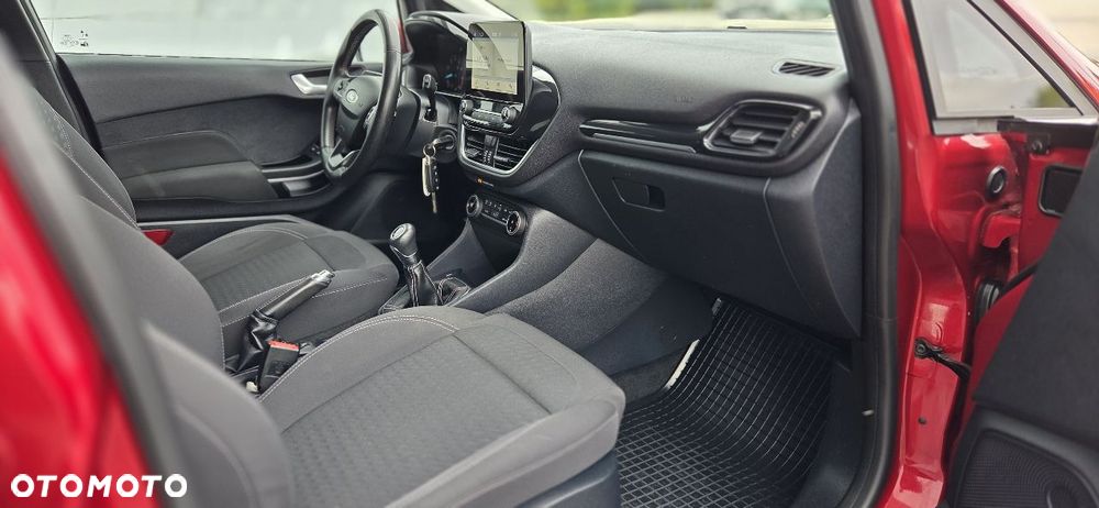 Ford Fiesta 1.1 S&S TITANIUM - 19