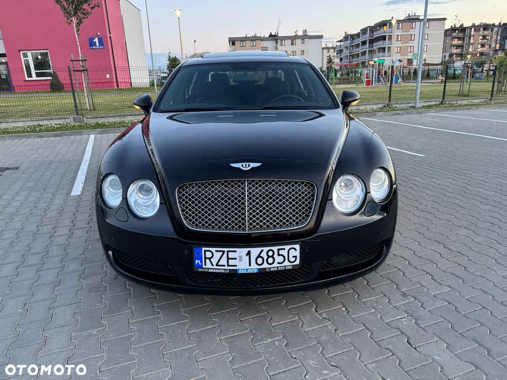 Bentley Flying Spur - 18