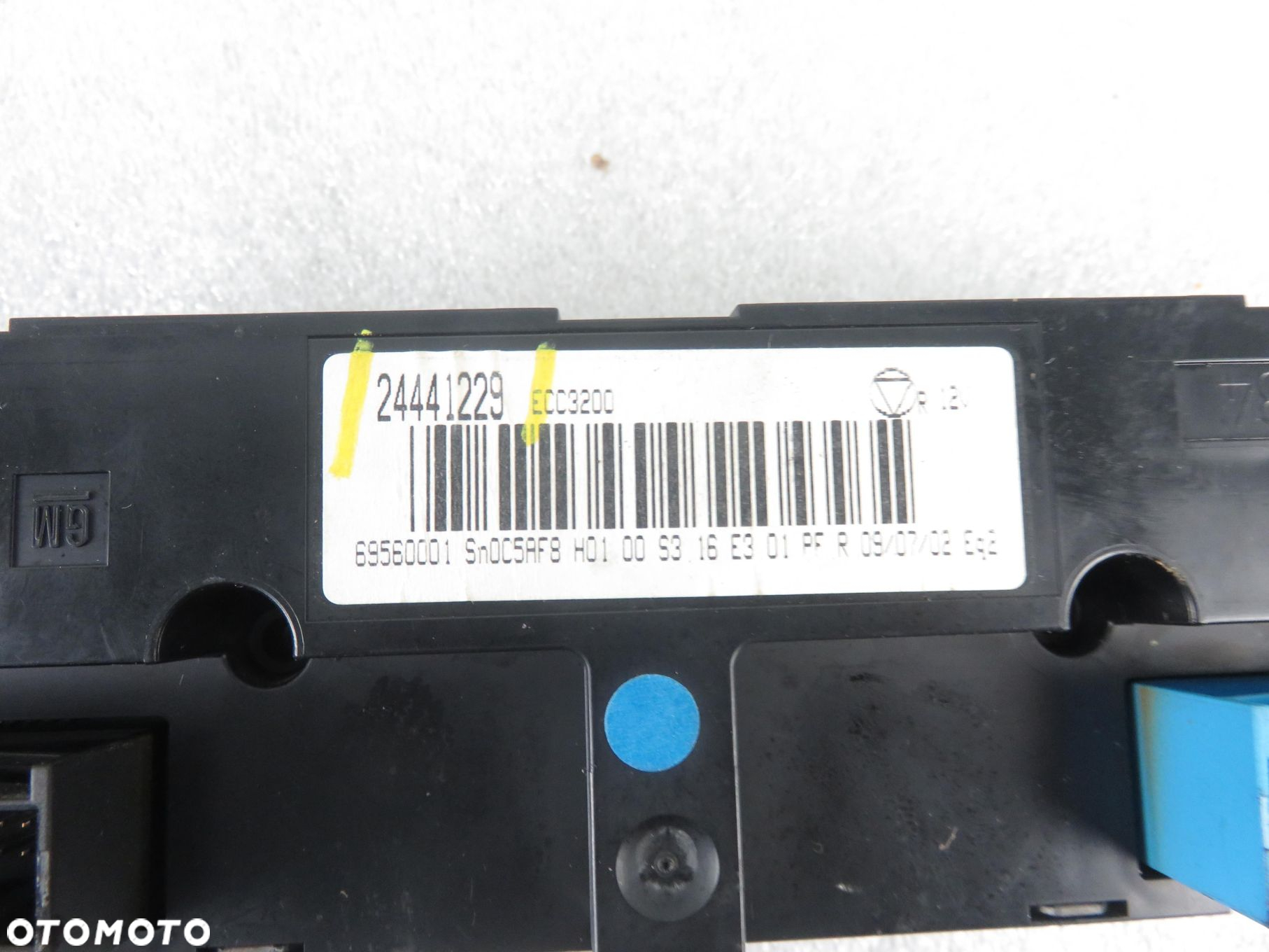 PANEL NAWIEWU Z AC OPEL VECTRA C GTS 24441229 - 3