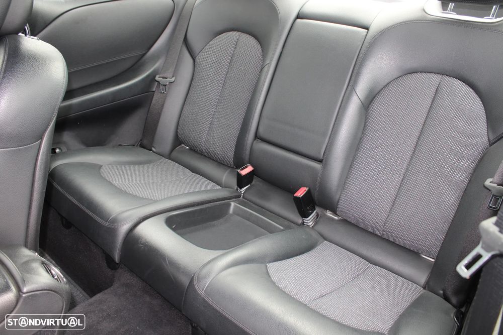 Mercedes-Benz CLK 220 CDi Avantgarde Aut. - 15