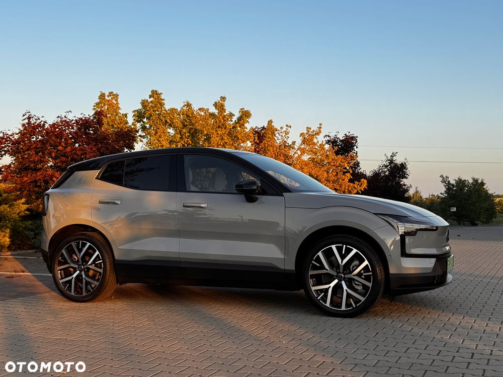Volvo Ex30 2025 photo 2