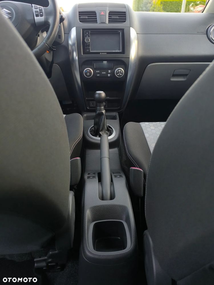 Suzuki SX4 1.6 VVT 4x2 Comfort - 32