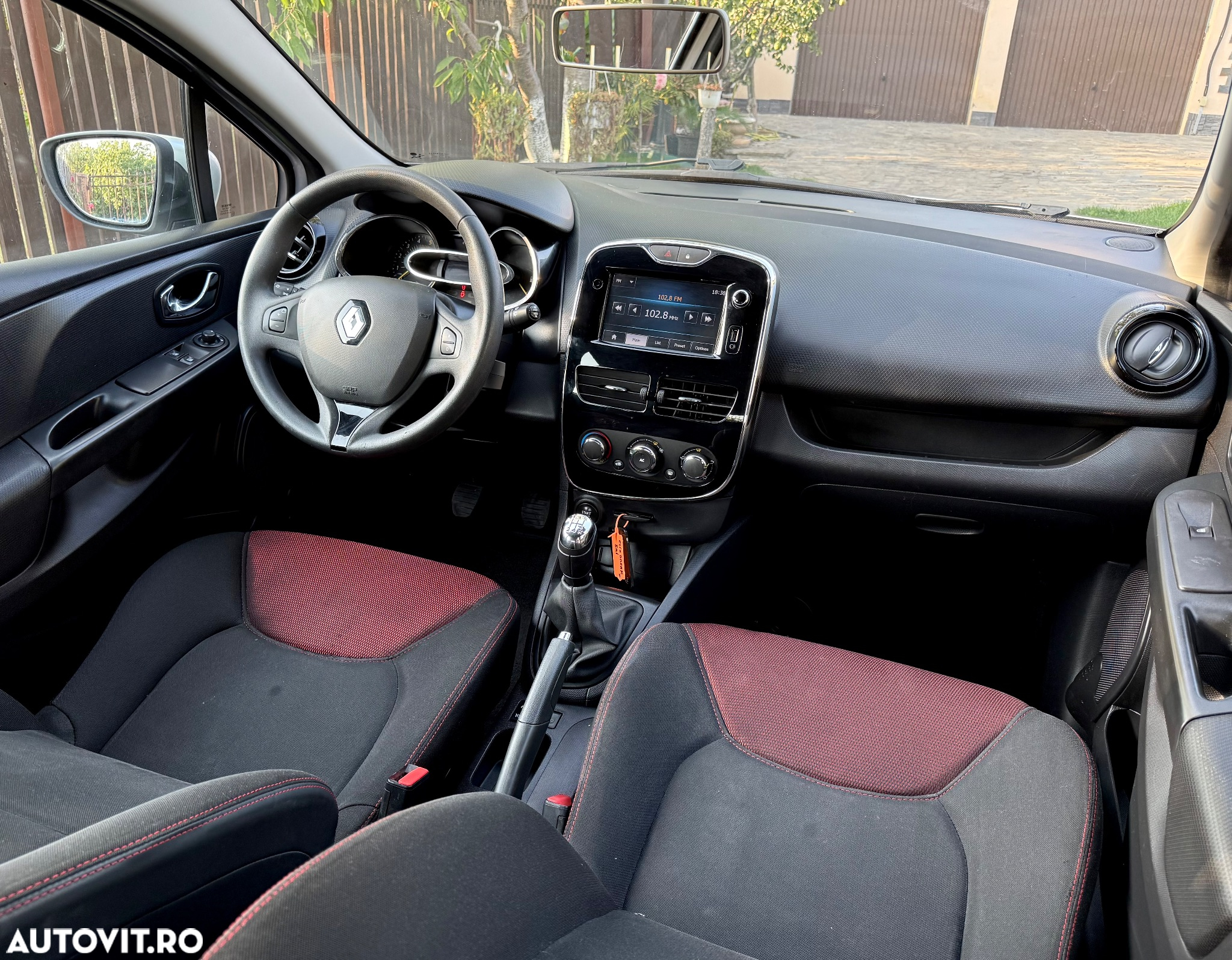 Renault Clio 1.5 dCi 75 Grandtour Expression - 5