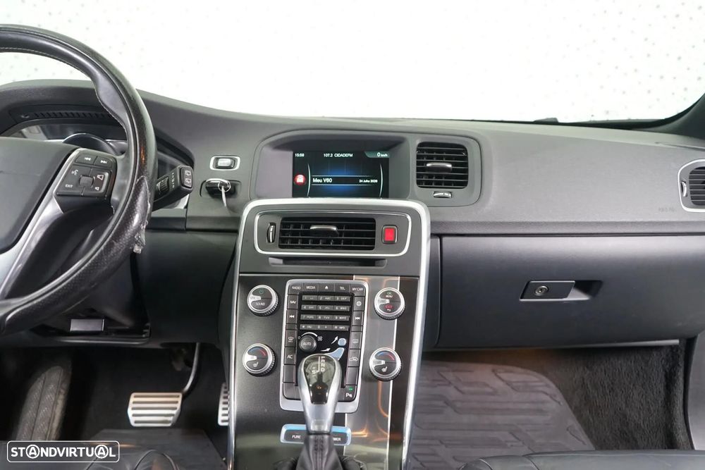 Volvo V60 2.4 D6 R-Design AWD Phev - 21
