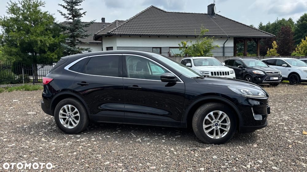 Ford Kuga 2.0 EcoBlue Hybrid TITANIUM - 3