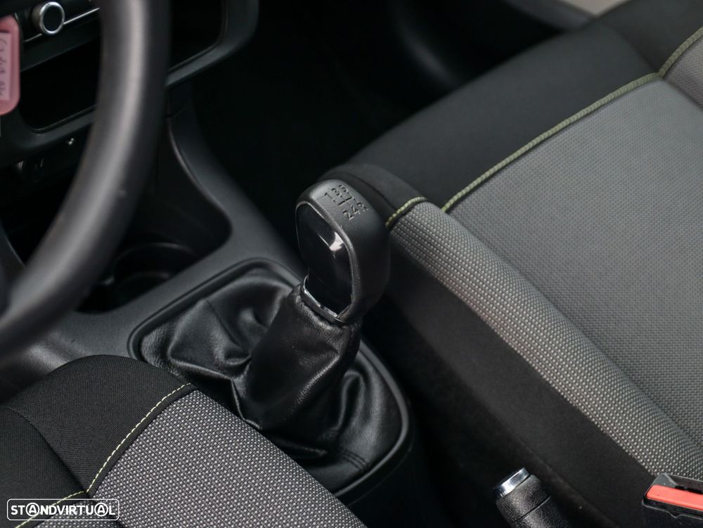 Citroën C3 1.2 PureTech Shine - 29