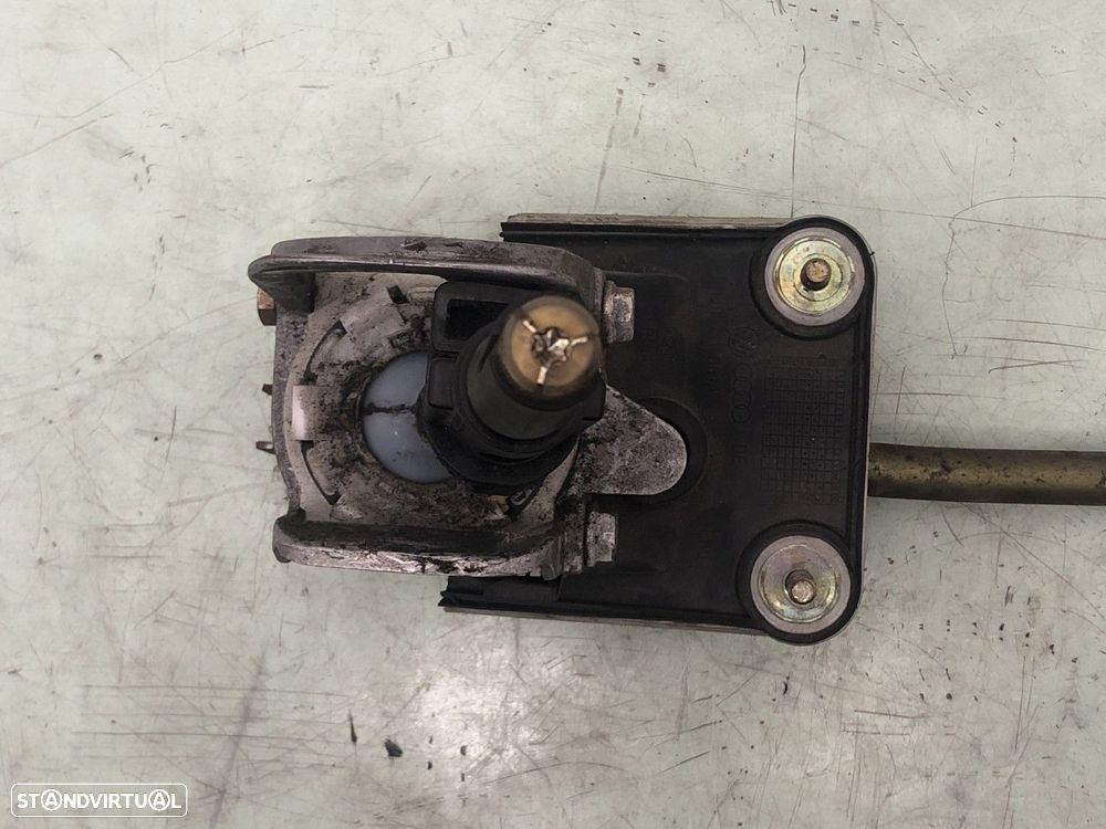 Seletor da caixa de velocidades VW GOLF IV (1J1) 1.9 TDI | 08.97 - 05.04 Usado R... - 3