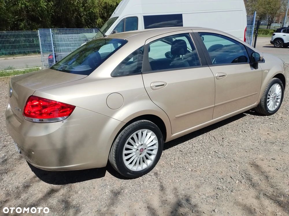 Fiat Linea 1.4 Dynamic - 6