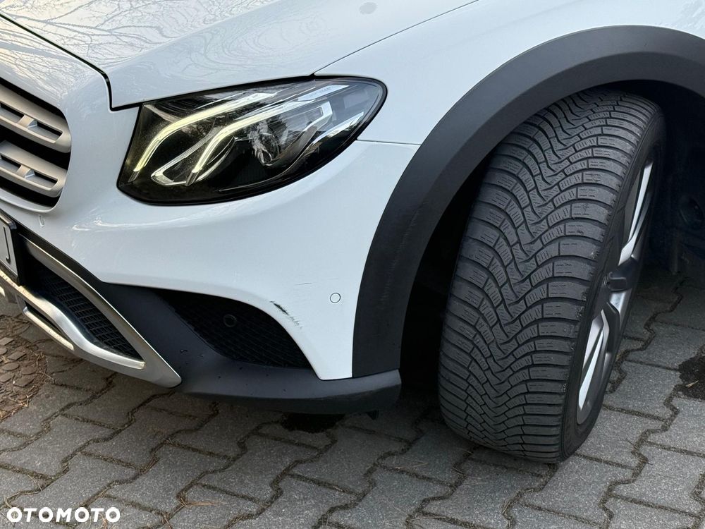Mercedes-Benz Klasa E 220 d 4Matic 9G-TRONIC - 15