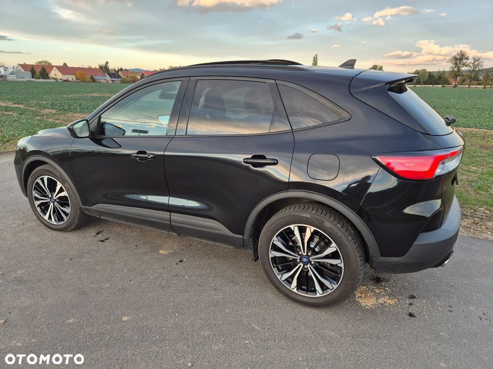 Ford Kuga - 4