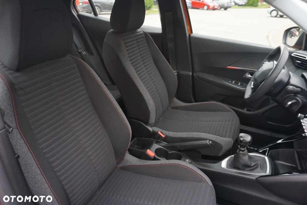 Peugeot 2008 1.2 PureTech Active Pack S&S - 23