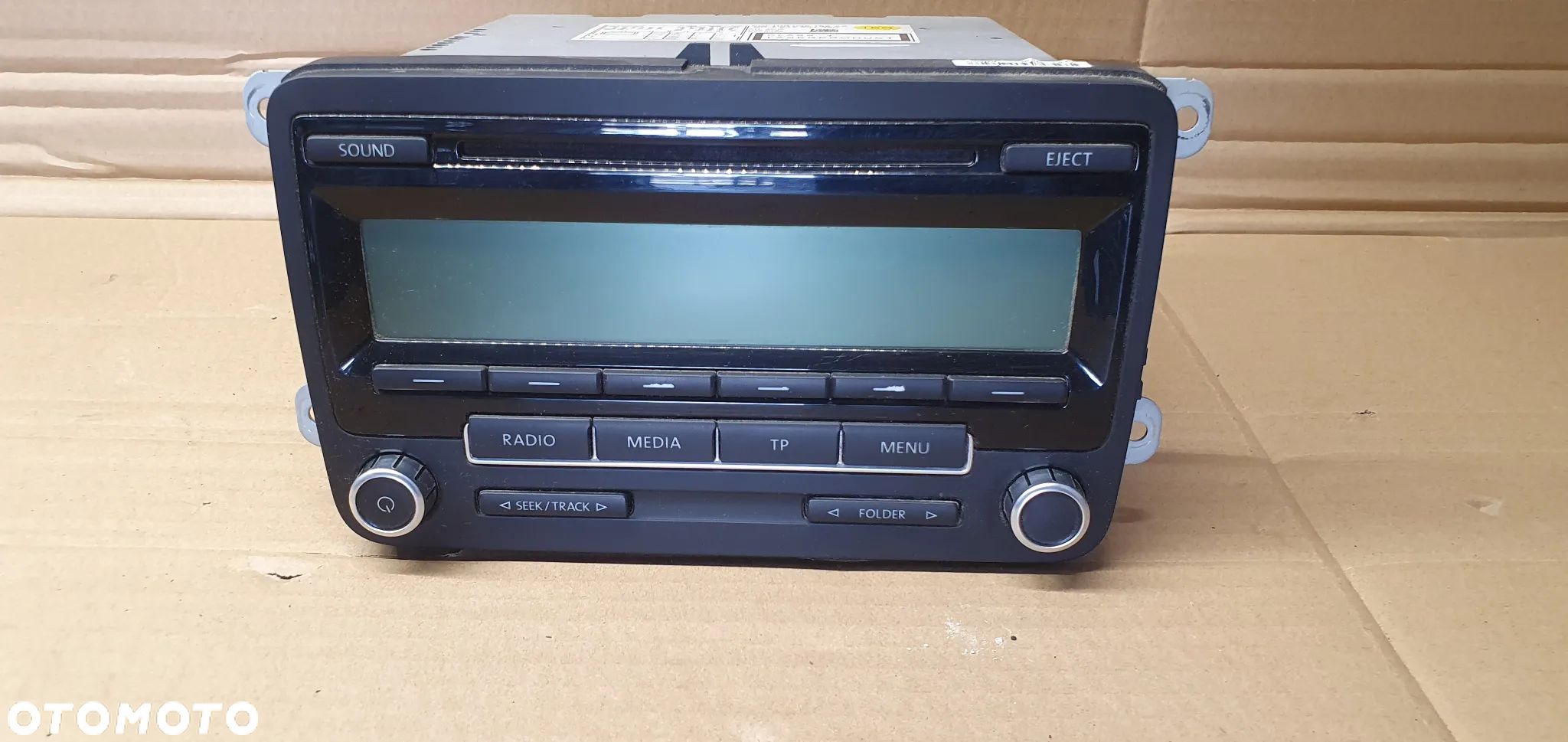 Radio radioodtwarzacz fabryczne VW Passat Touran Golf 1K0035186AA - 1
