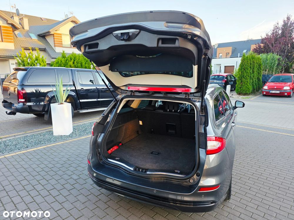 Ford Mondeo Turnier 1.6 TDCi ECOnetic Start-Stopp Titanium - 12