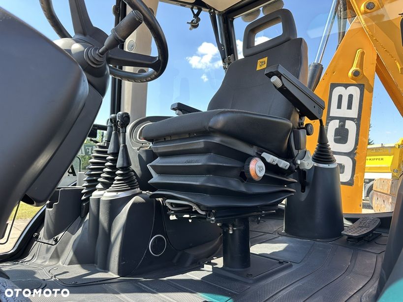 JCB 4CX ECO - 27