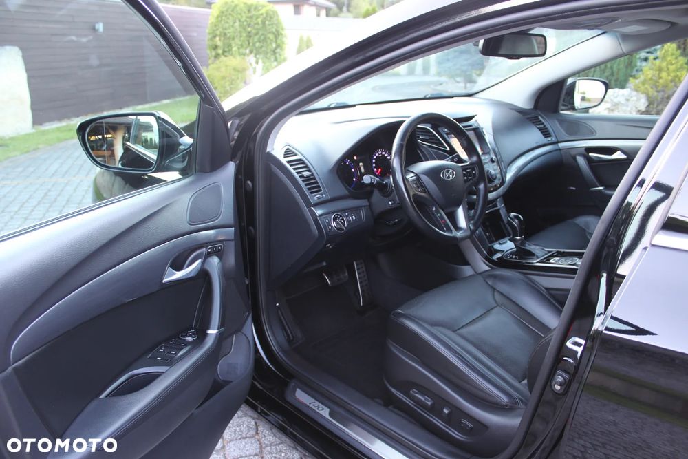 Hyundai i40 Kombi 1.7 CRDi DCT Premium - 15