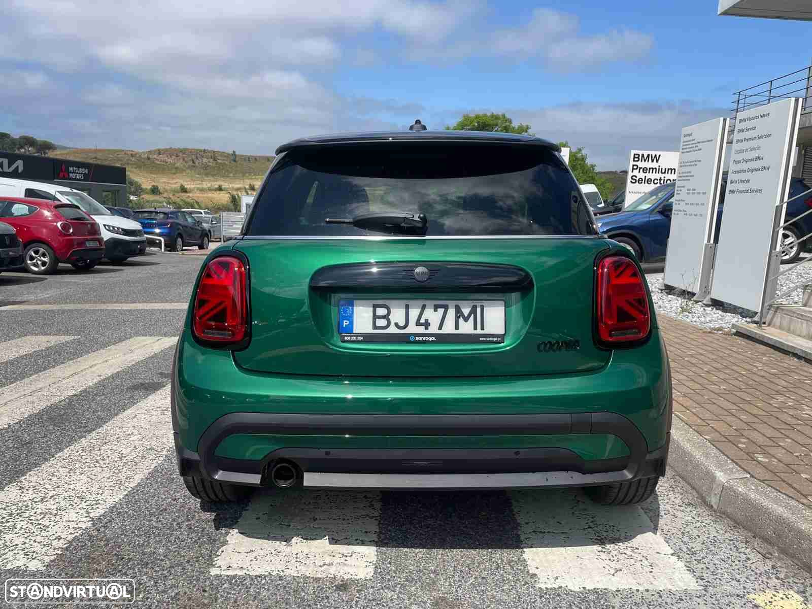 MINI 3 Portas Cooper Premium P. Essential Auto - 4