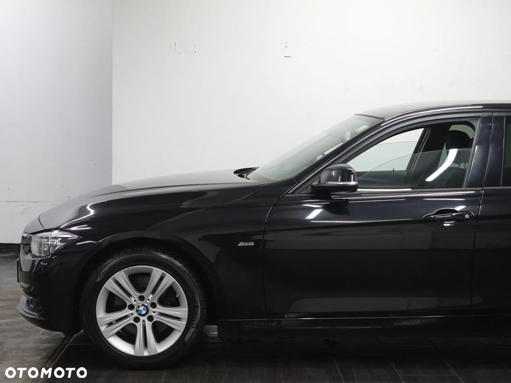 BMW Seria 3 325d Blue Performance Sport Line - 16