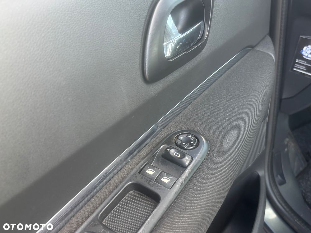 Peugeot 5008 120 VTi Tendance - 17