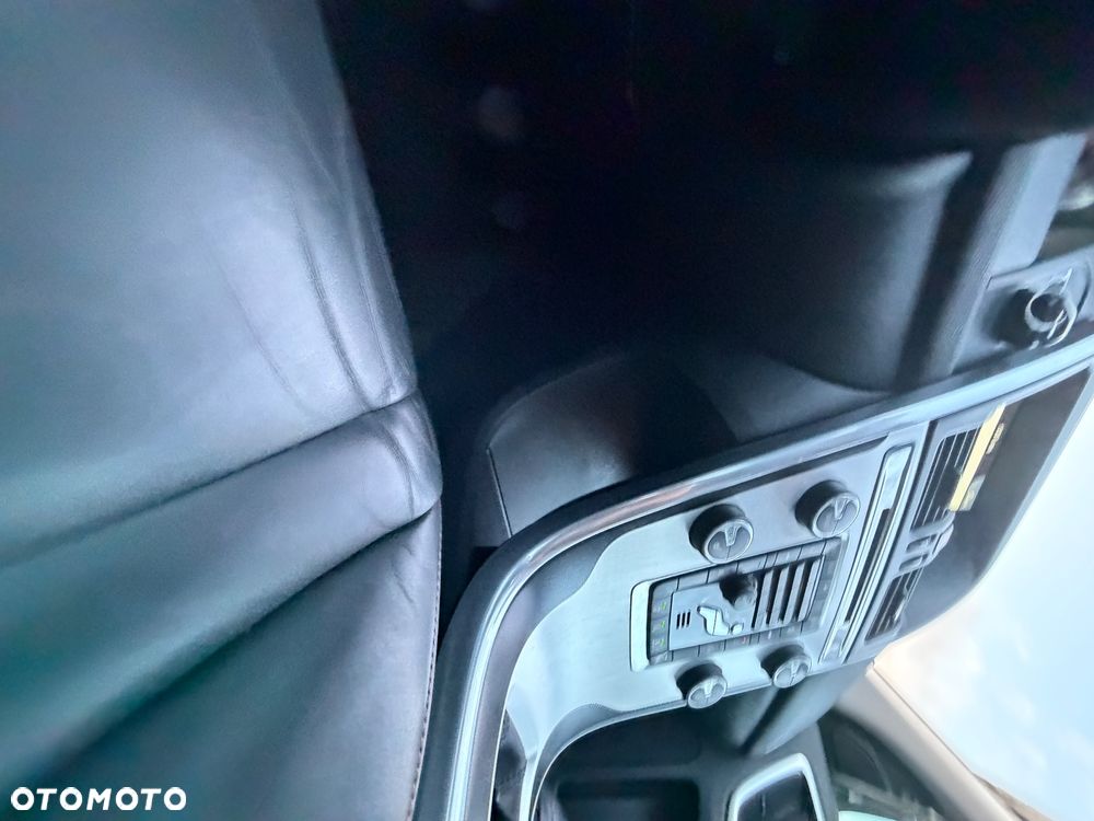 Volvo XC 60 D3 Ocean Race - 10