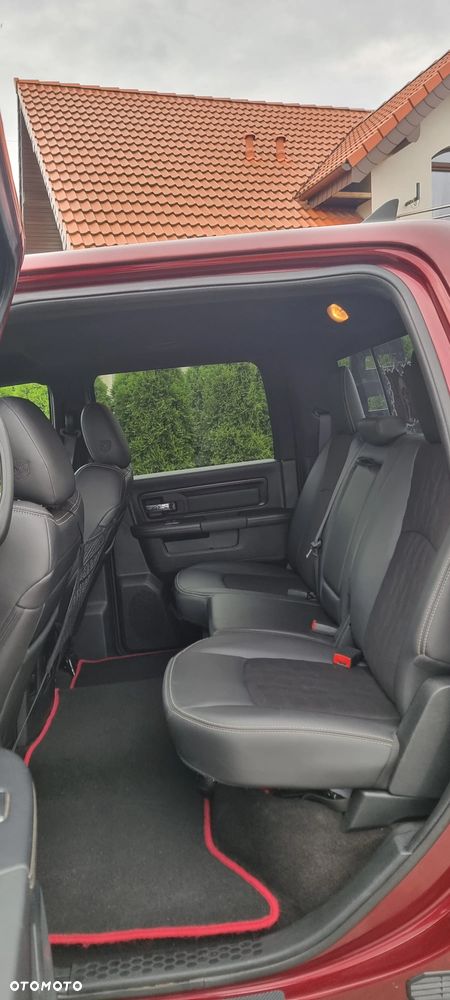 Dodge RAM - 18