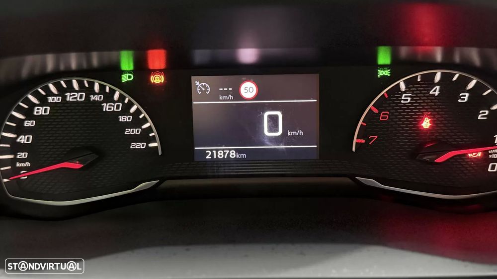 Peugeot 2008 PureTech 100 Style - 16