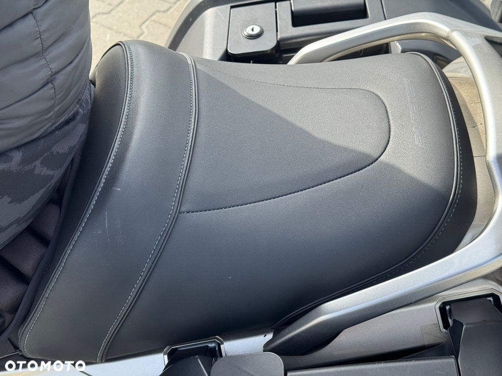 Yamaha FJR - 18