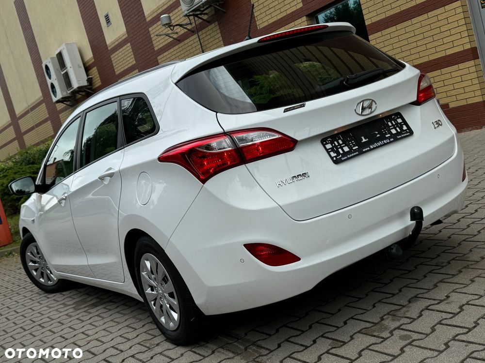 Hyundai i30 i30cw 1.6 CRDi Trend - 3