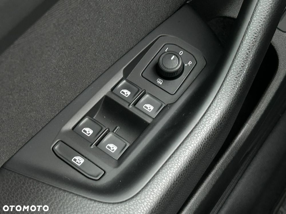 Volkswagen Passat - 19