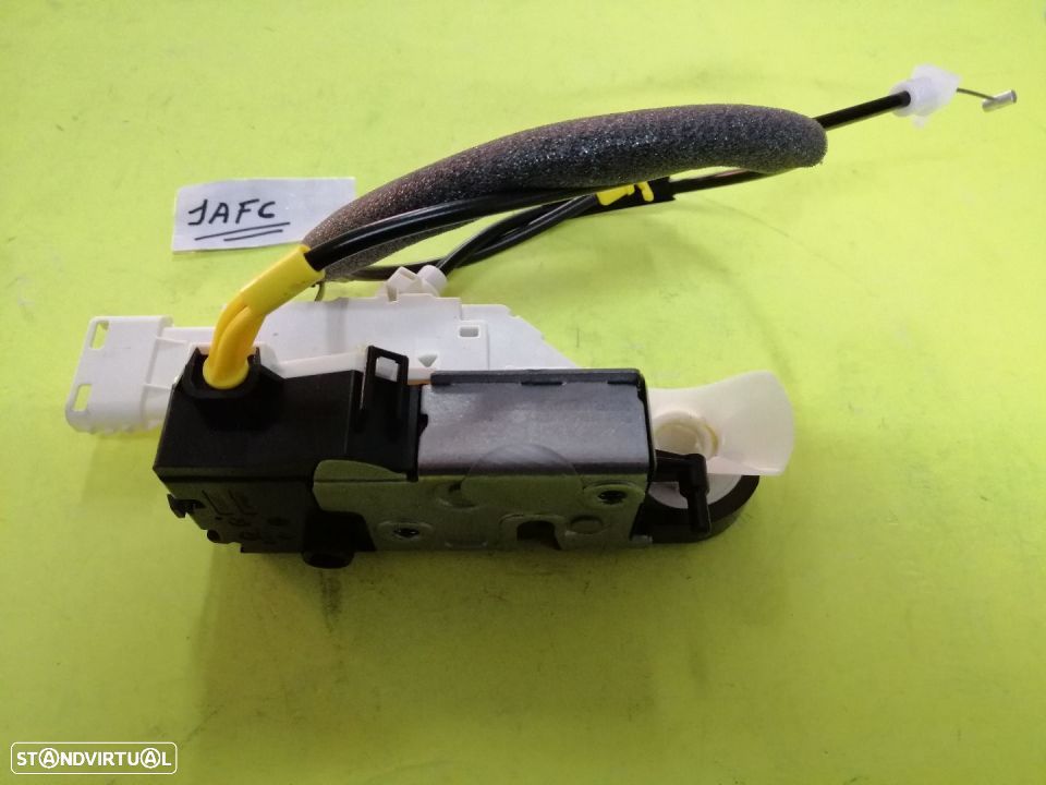 Fechadura da porta esquerda Peugeot Expert e Citroen Jumpy 2007-- - 3