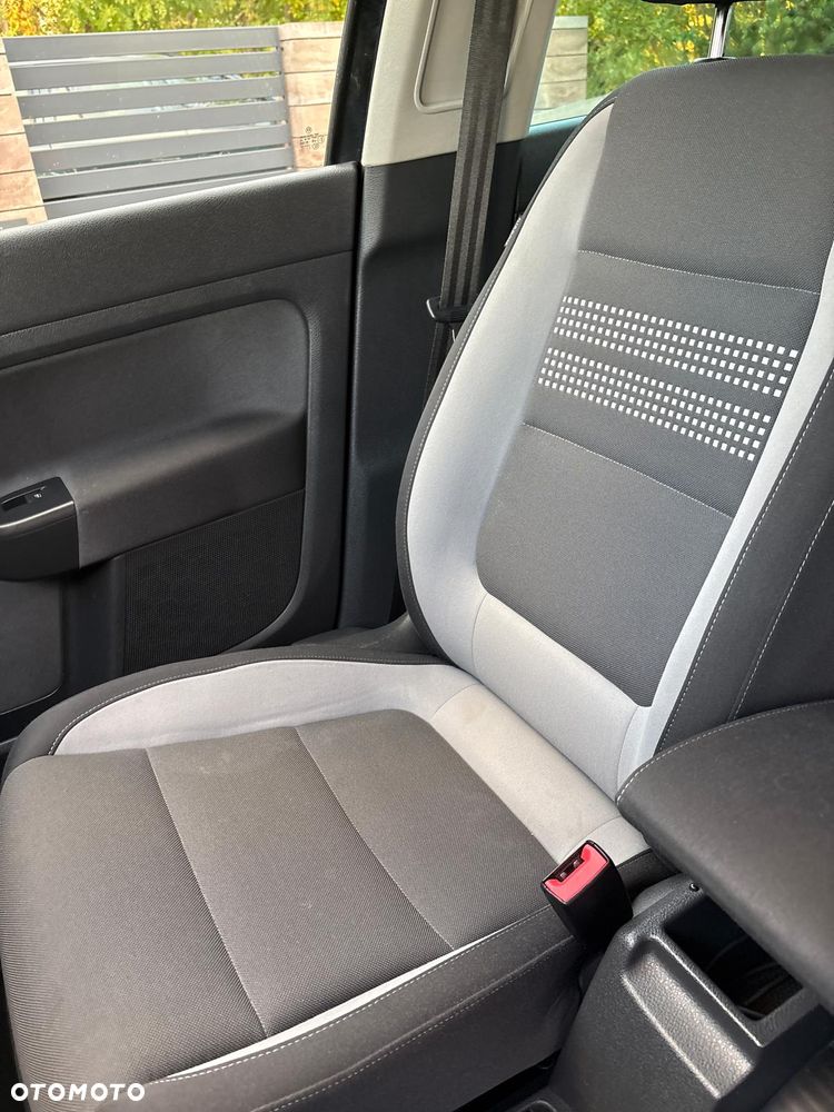 Volkswagen Golf Plus - 12