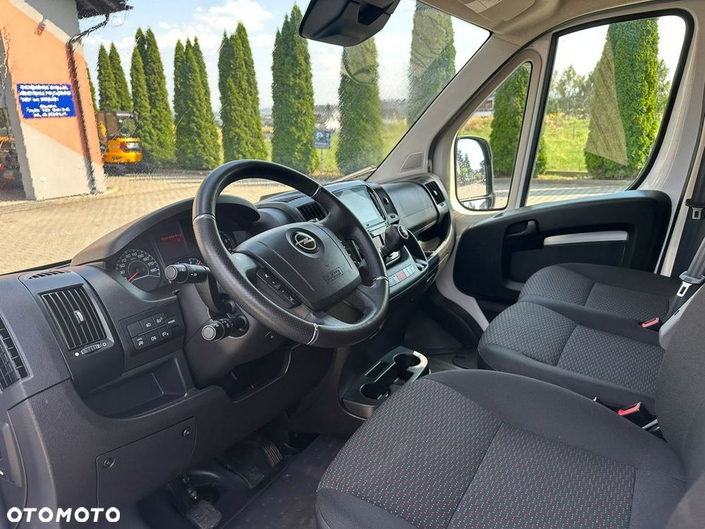 Opel Movano - 16