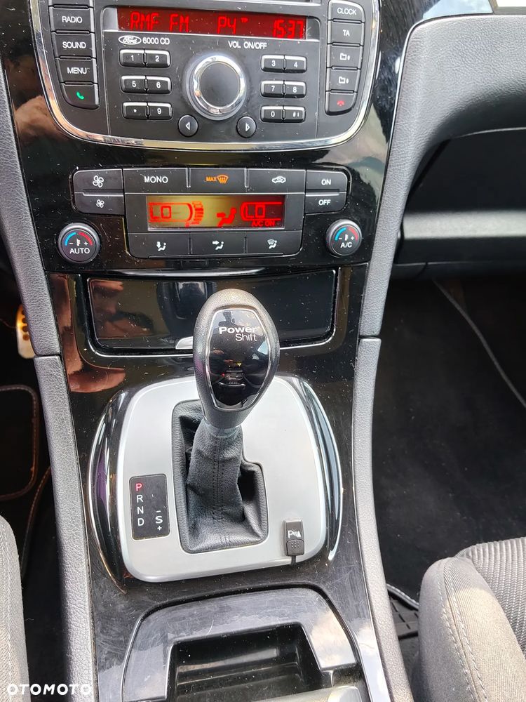 Ford S-Max - 21