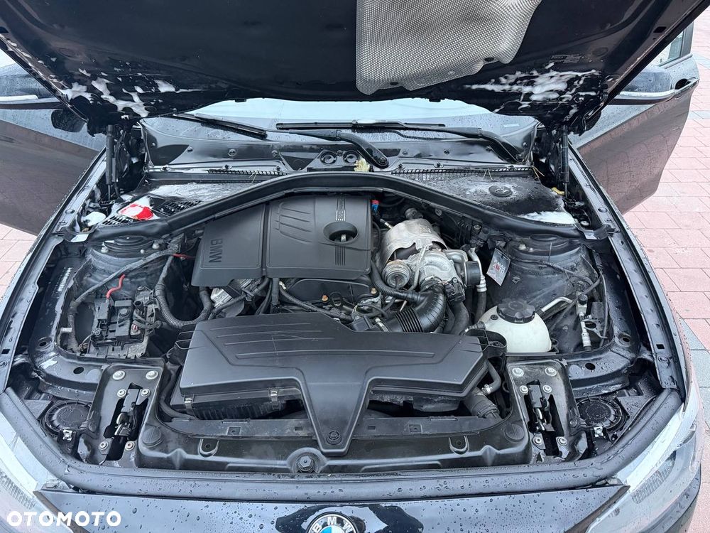BMW Seria 1 116i - 12