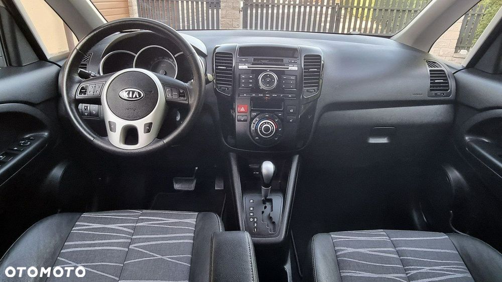 Kia Venga - 14