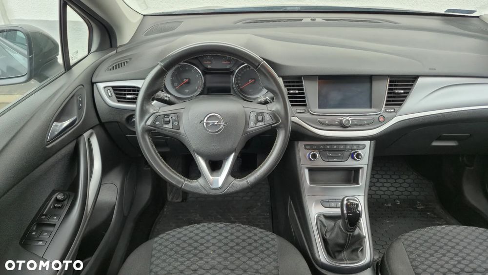 Opel Astra 1.4 T Enjoy - 9