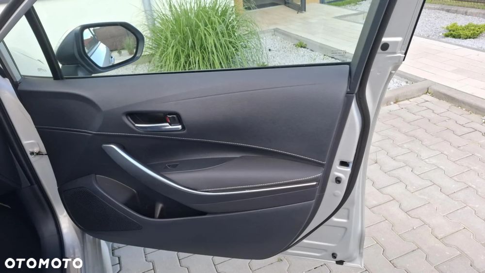 Toyota Corolla 1.8 Hybrid Style - 6